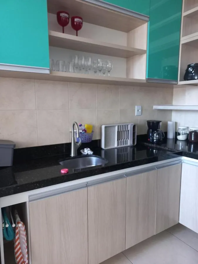 Um lindo e encantador apartamento com pátio! Natal Brasil