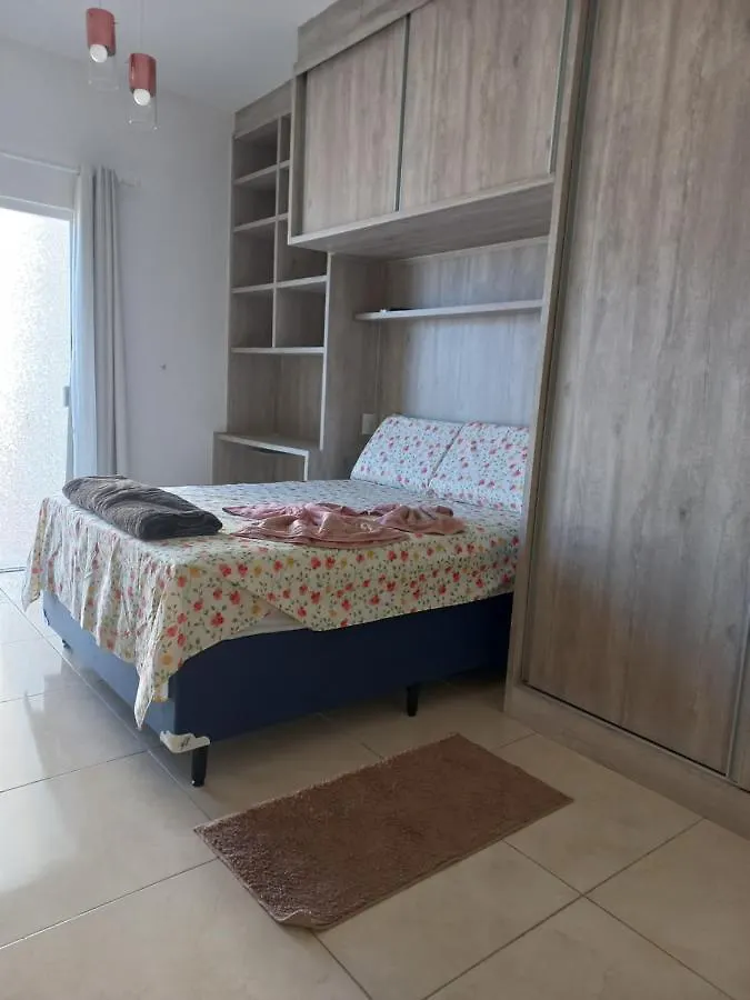 Um lindo e encantador apartamento com pátio! Natal