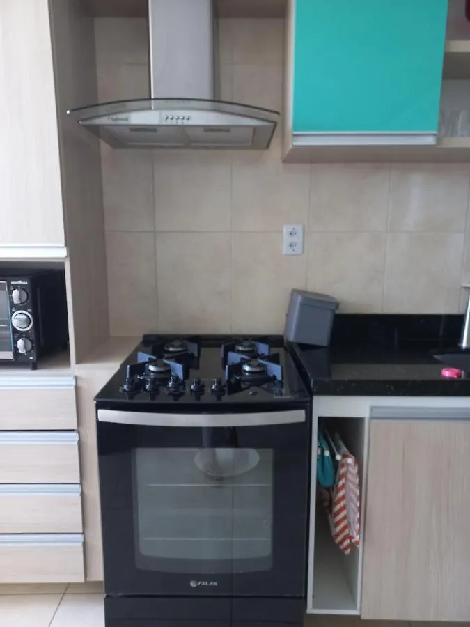 Um lindo e encantador apartamento com pátio! Natal Brasil